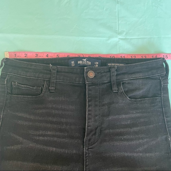 ‼️HOLLISTER DISTRESSED JEANS - Picture 7 of 14